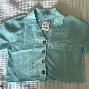 NWT Linen light blue button crop top